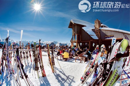Aspen nổi tiếng bởi những khu trượt tuyết mênh mông trên những ngọn núi.